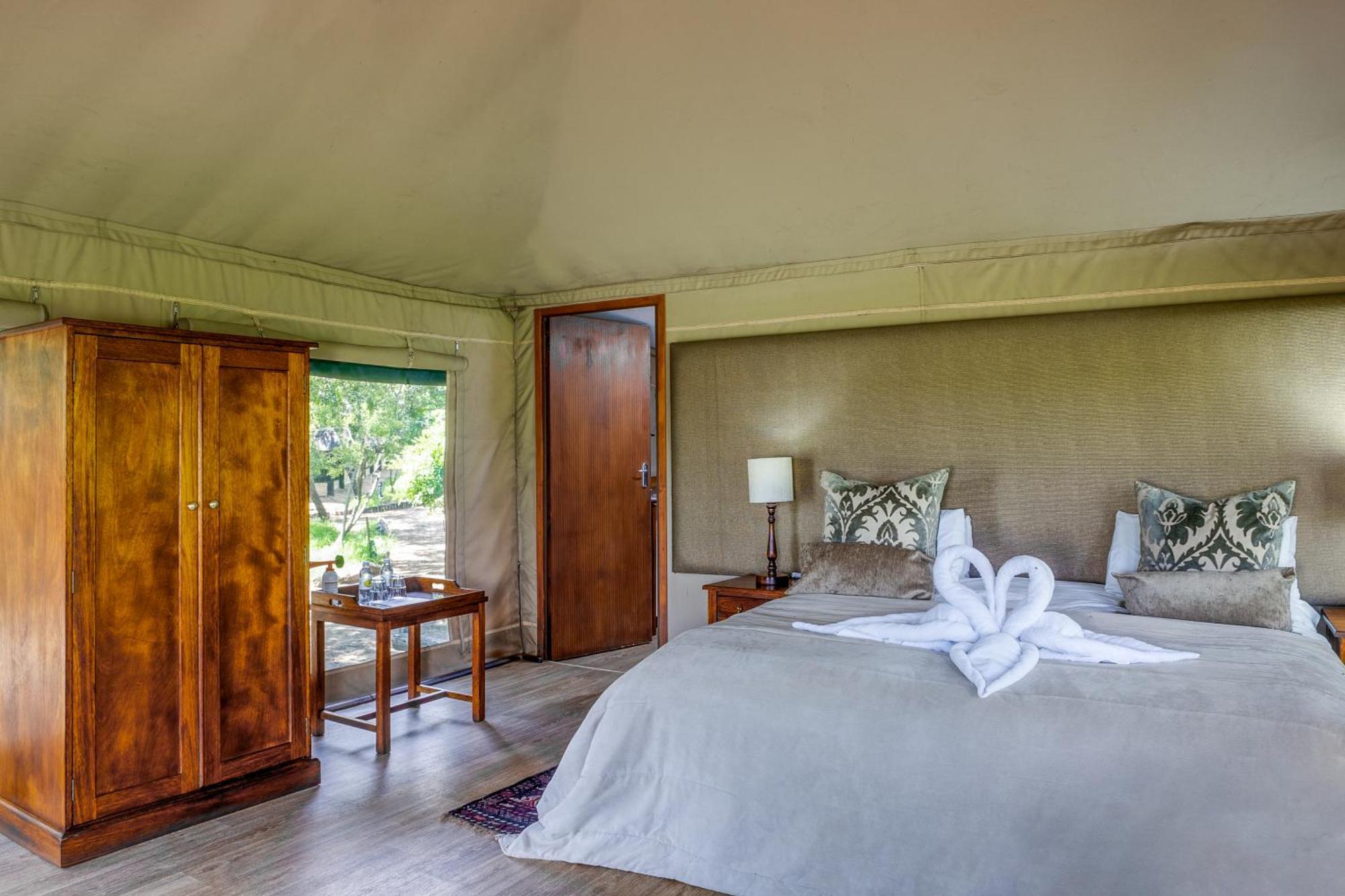 Tangala Safari Camp Lodge *